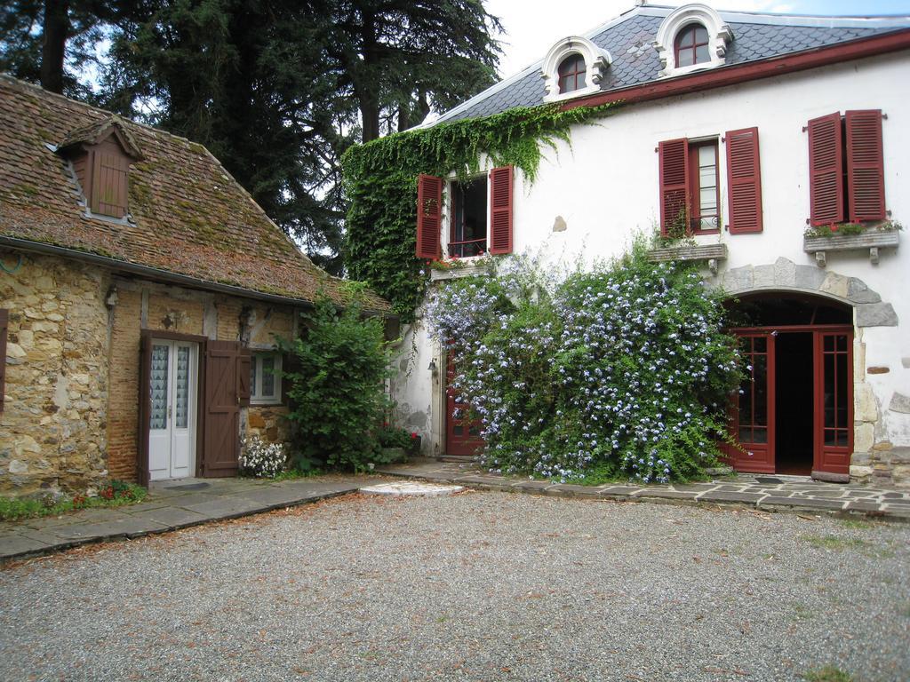 Chambres D'Hotes Closerie Du Guilhat Salies-de-Béarn Esterno foto